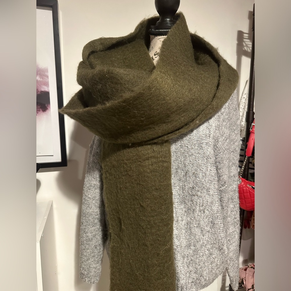 Oversized Green Scarf